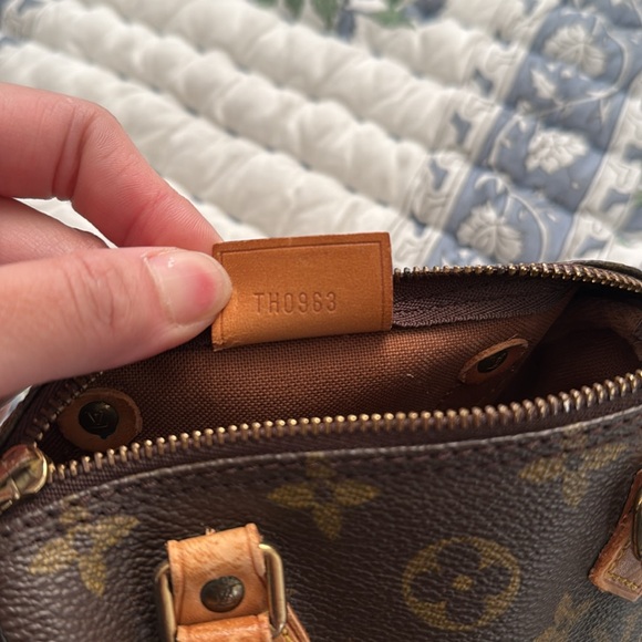 Louis Vuitton Mini Speedy - Picture 8 of 17